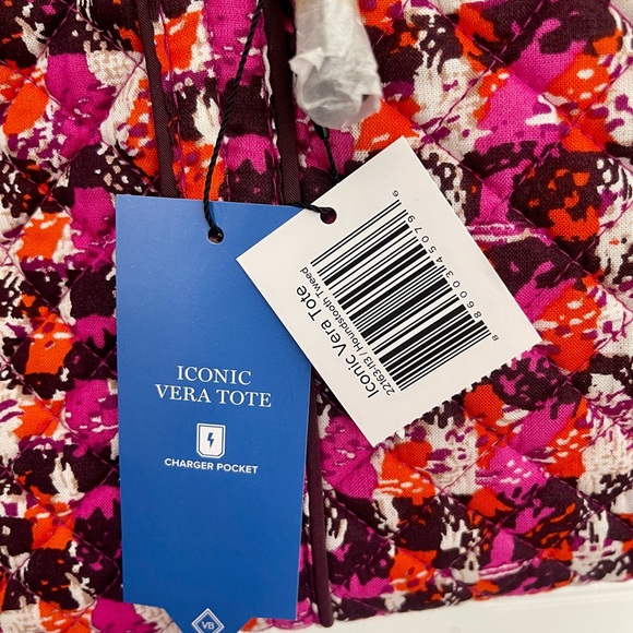 VERA BRADLEY Iconic Tote - Picture 5 of 9